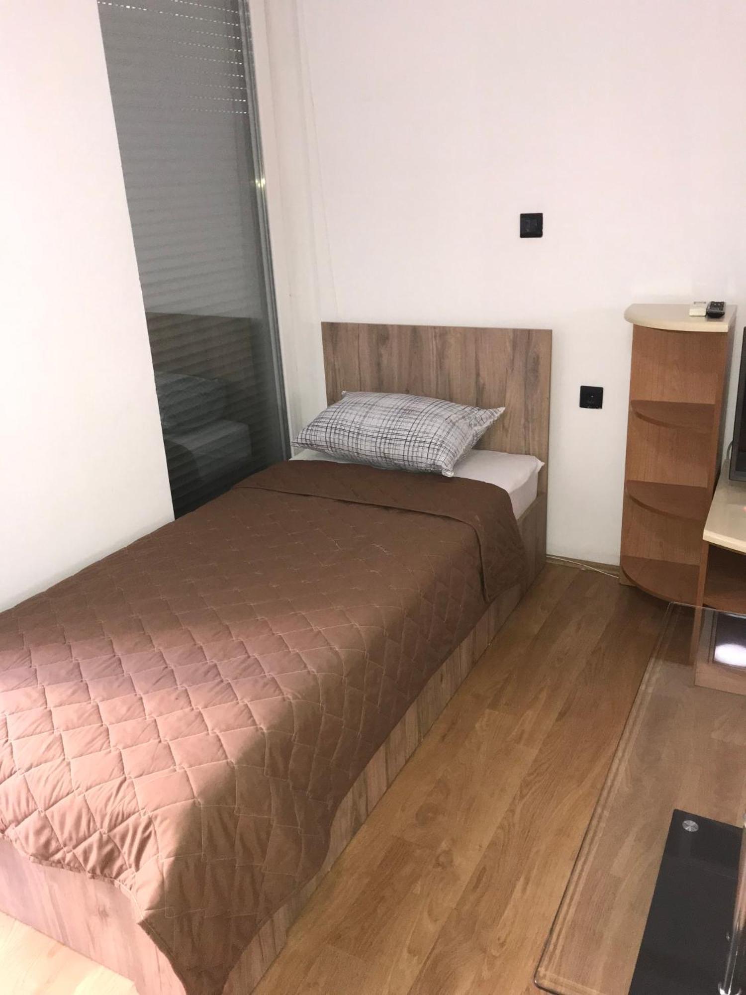 Sweet Basement Suteren Apartments Parking 5 Euro Skopje Exterior photo
